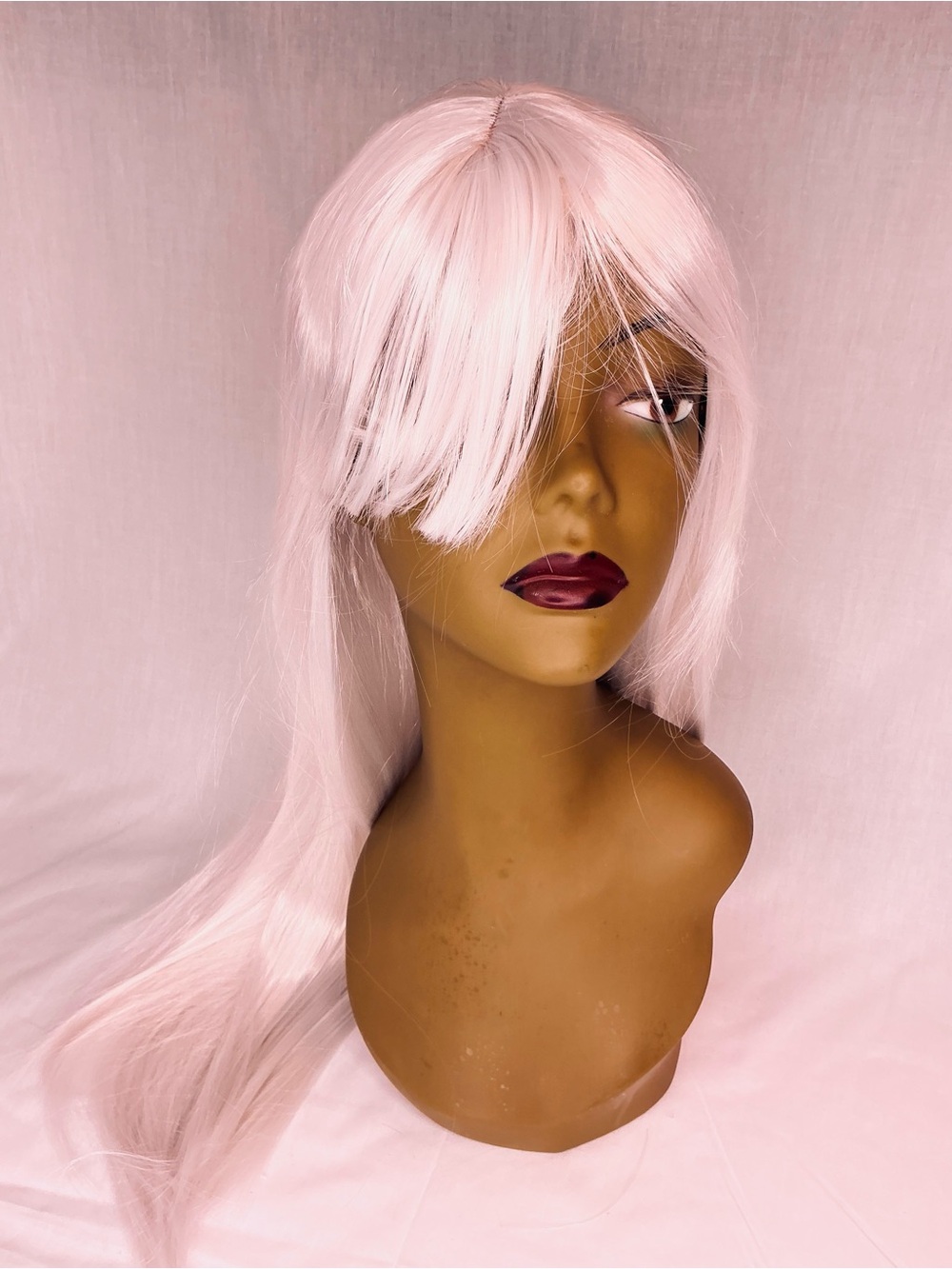 2146 - Long Gray-White Synthetic Wig with Side Bangs
